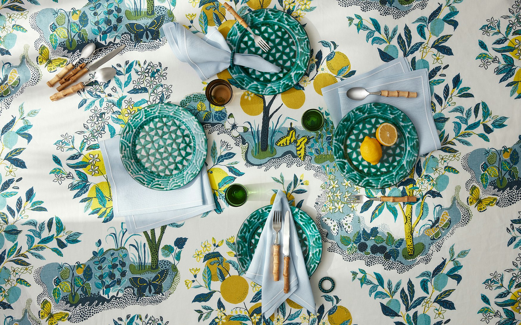 Matouk Schumacher Citrus Garden Oblong Tablecloth - Pool - 70x144