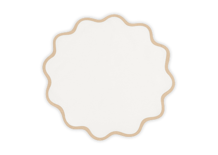 Matouk Scallop Edge Placemat - set of 4- Oat
