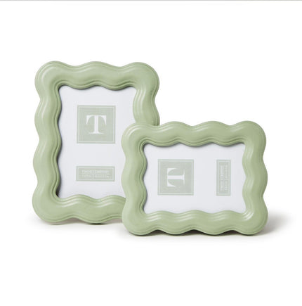 Two’s Company Wavy Wood Frame - 4x6